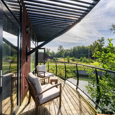 Vakantiehuis Modern Nature Retreat *