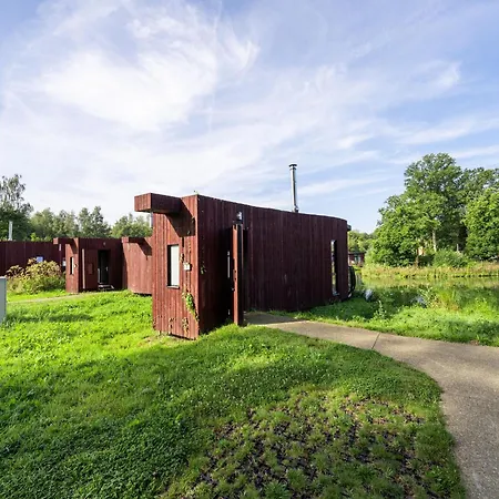 Modern Nature Retreat
